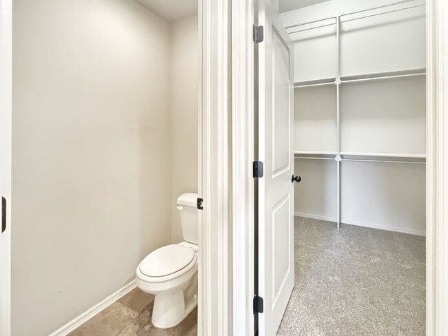 Building Photo - Spacious Modern Living in Top-Rated Bixby Schools