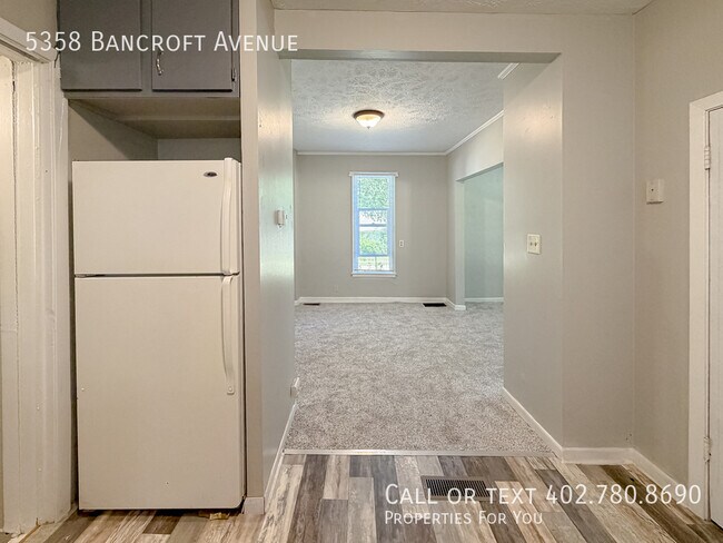 Building Photo - 5358 Bancroft Ave
