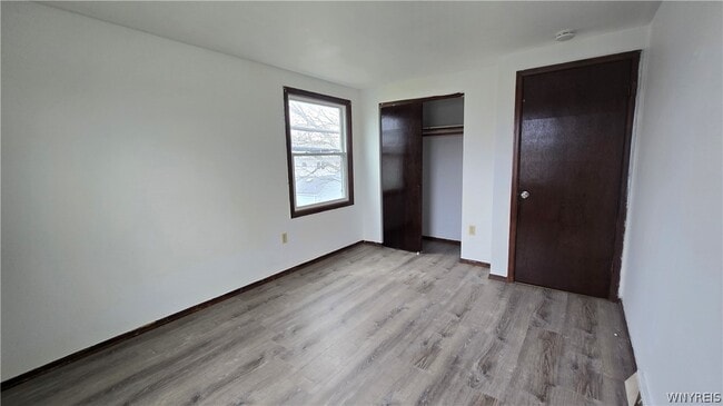 Building Photo - 182 Woodcrest Dr