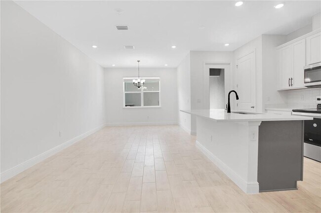 Building Photo - 13124 Calming Breeze Wy