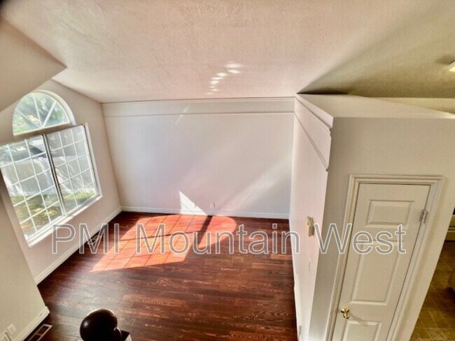 Building Photo - 130 W 1225 N