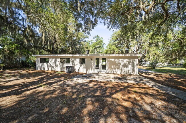 Building Photo - 1608 Madrid Ave