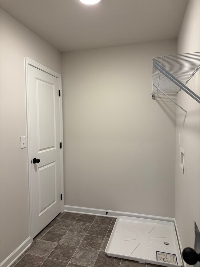 Building Photo - 401 Fox Crk Dr