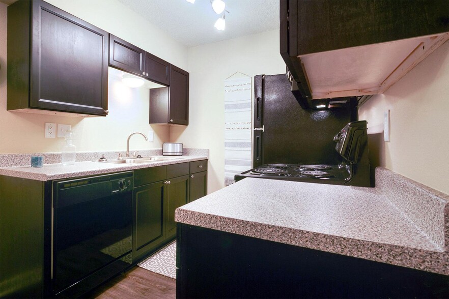 Primary Photo - Bowman Heights Apartments