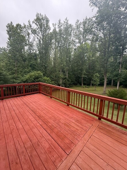 Building Photo - 127 Pilgrim Cove
