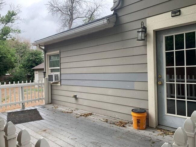 Building Photo - 4 bedroom, 2 Bath Duplex with 1 car detached garage Close to Downtown Greeley, CO