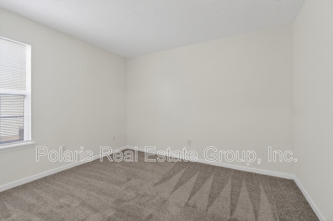 Building Photo - 439 Venus Dr