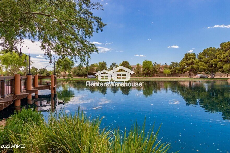 Building Photo - 4171 E Waterman Ct