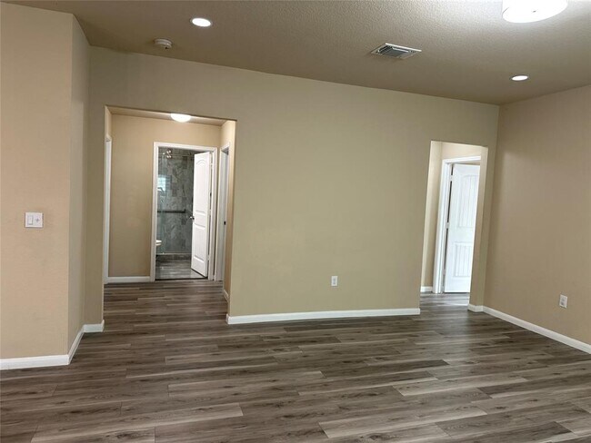 Building Photo - 3505 Stephans St