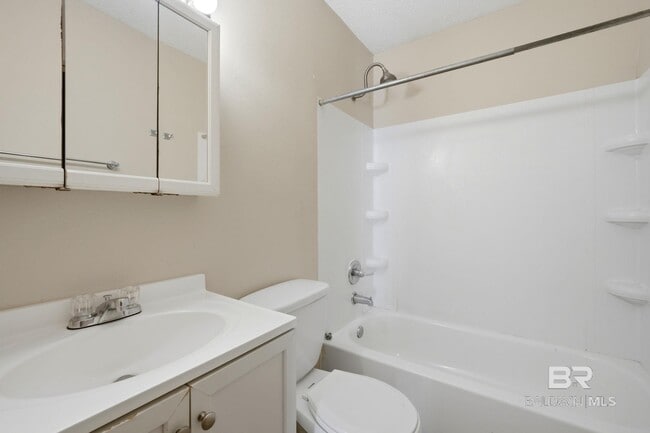 Building Photo - 6413 Schoel Ln