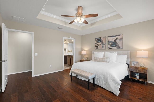 Building Photo - 2811 Cone Flower Dr