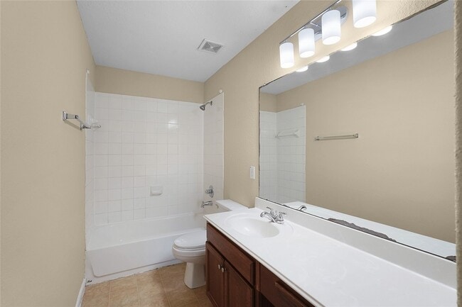 Building Photo - 18743 Westgate Park Dr