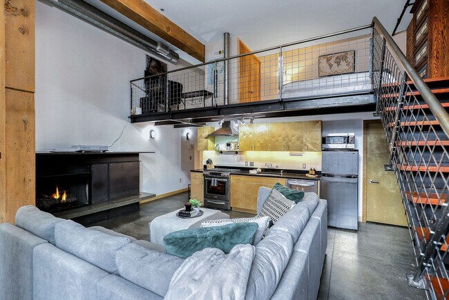 Building Photo - Cozy Loft in Downtown Spokane