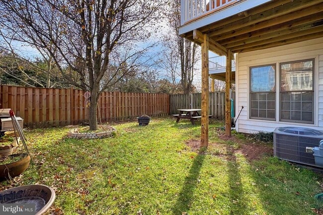 Building Photo - 6913 Stanwick Square