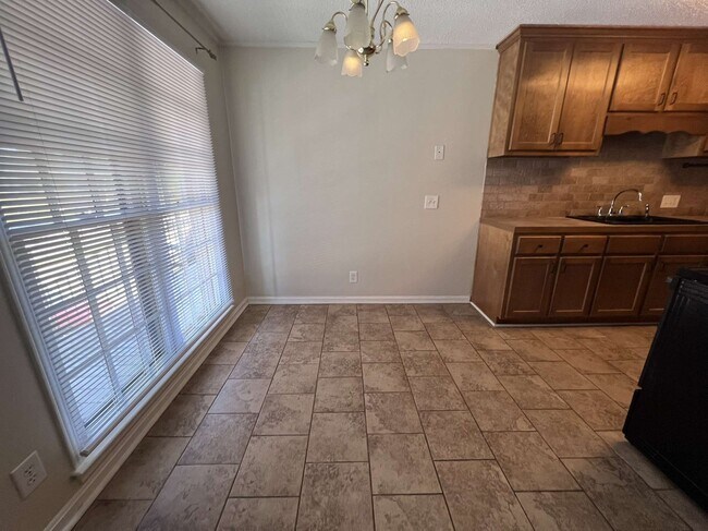 Eat in Kitchen - 3501 Loop Rd