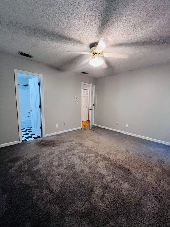 Building Photo - 3 BR/ 2 BA home located in Killearn Acres!