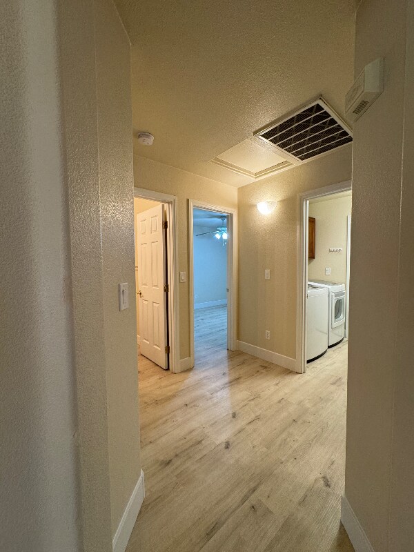 Building Photo - 10191 Birch Bluff Ln