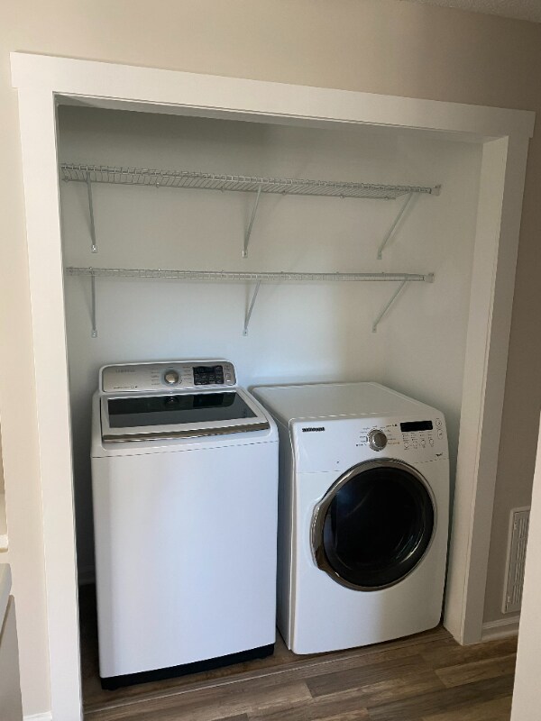 Building Photo - 9215 Ravenwing Dr