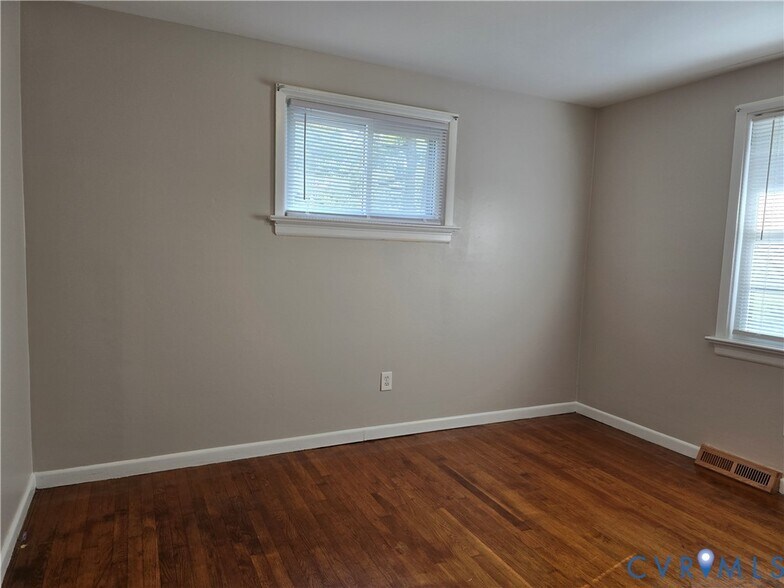 Building Photo - 7998 Wynbrook Ln