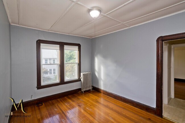 Building Photo - 43 Elmdale St