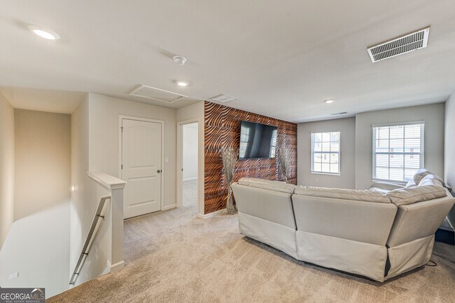 Building Photo - 3154 Ellenton Dr