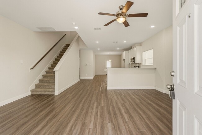 Building Photo - 2218 Bringhurst St