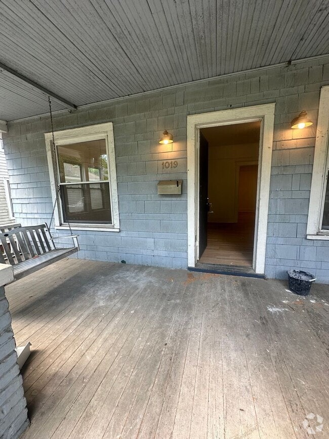 Building Photo - Gorgeous house for rent!