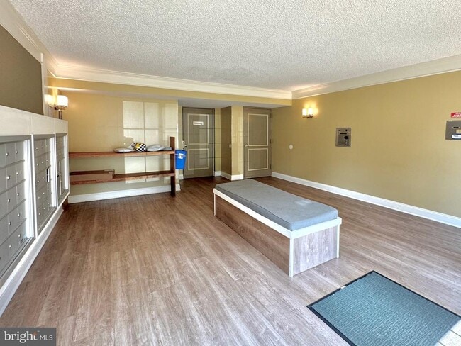 Building Photo - 7680 Tremayne Pl