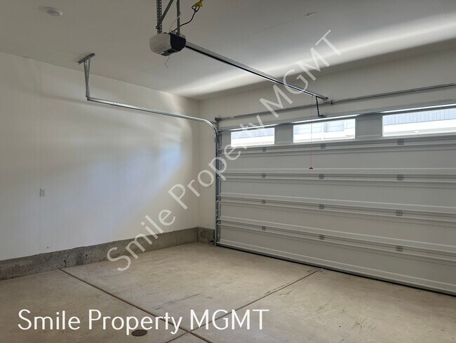 Building Photo - 16684 SW Darling Ln