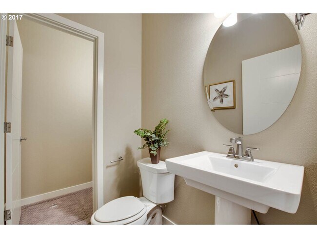 Building Photo - Charming 3BR Home with Fireplace, Bright Open Living Spaces & Loft