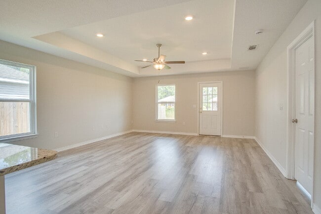 Building Photo - Milton Gem – 3BR/2BA with Covered Porches + $250 Off First Month’s Rent!