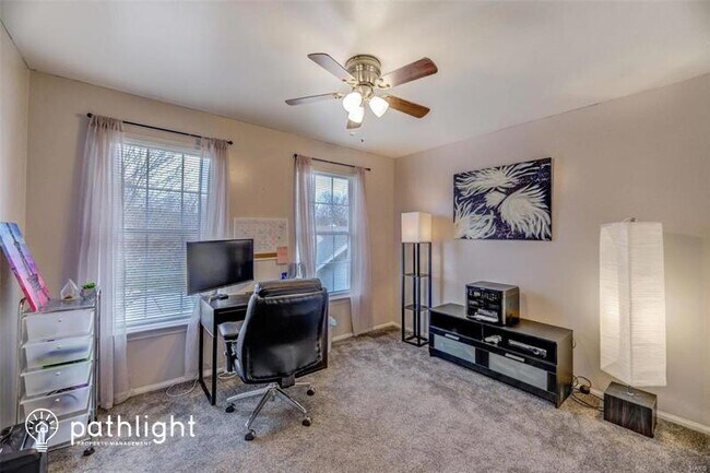 Building Photo - 472 Summer Top Ln