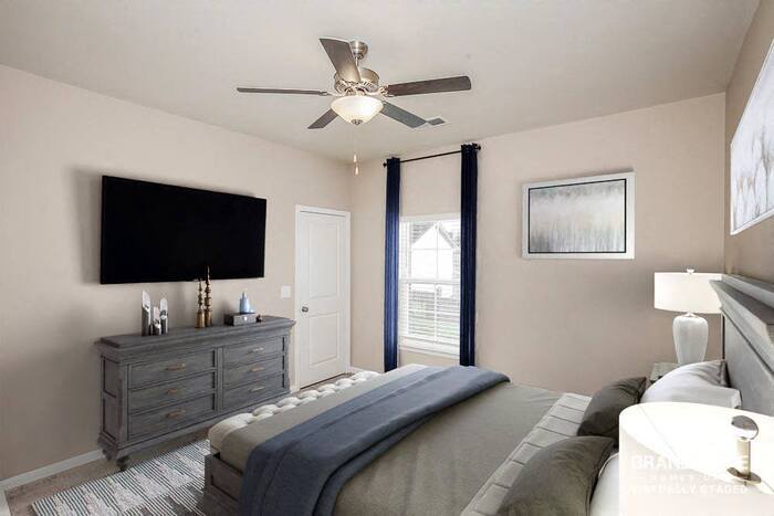 Building Photo - 541 Glenmanor Dr