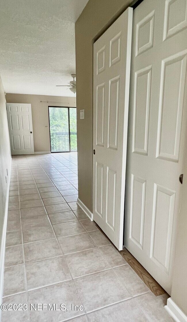 Building Photo - 8797 Como Lake Dr