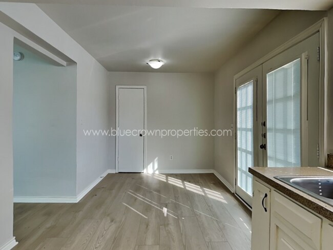 Building Photo - 1804 Bristol Cove