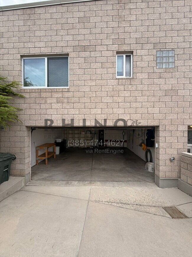 Building Photo - 640 K St