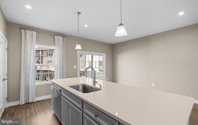 Building Photo - 100 Bethlehem Pl