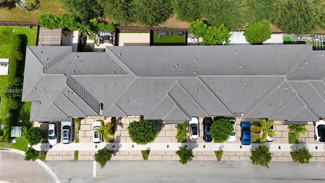 Building Photo - 15490 NW 91st Ct