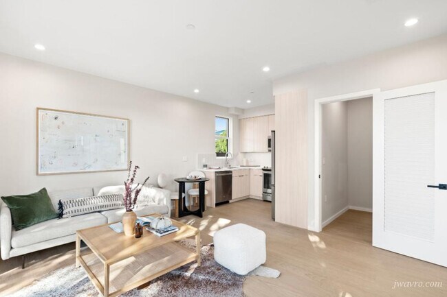 Building Photo - 255 Gellert Dr