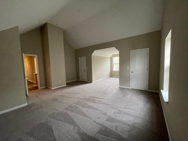 Building Photo - 3635 Pauline Ln