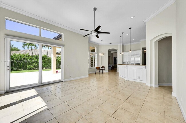 Building Photo - 512 NW 120th Dr