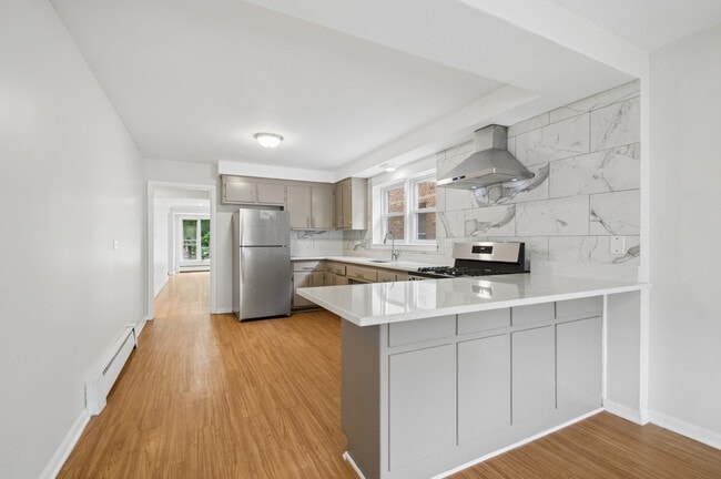 Building Photo - 4736 S Tripp Ave