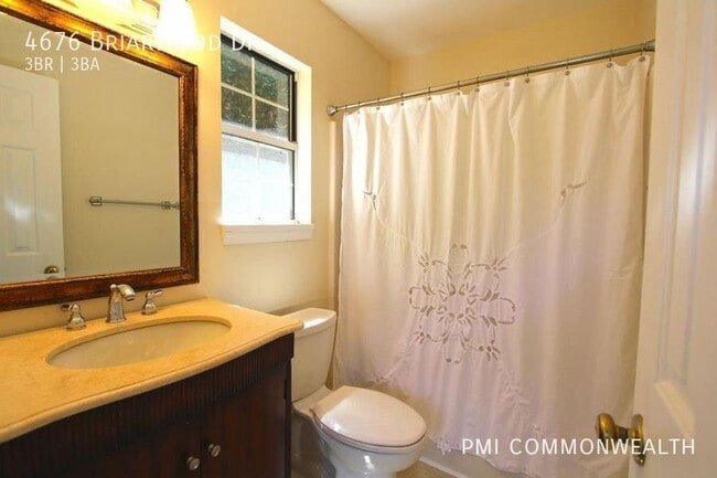 Building Photo - 4676 Briarwood Dr