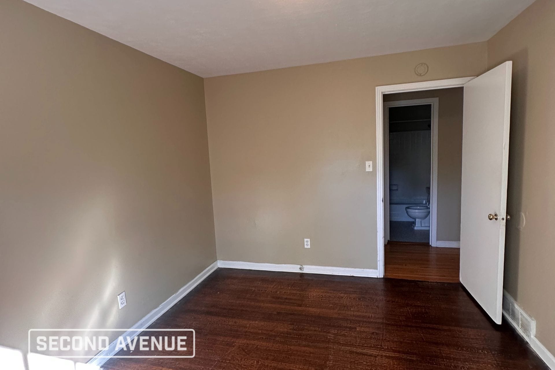 Building Photo - 4477 Yale Rd