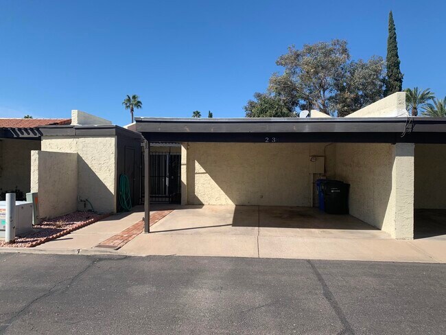 Primary Photo - 2838 N 49th Pl