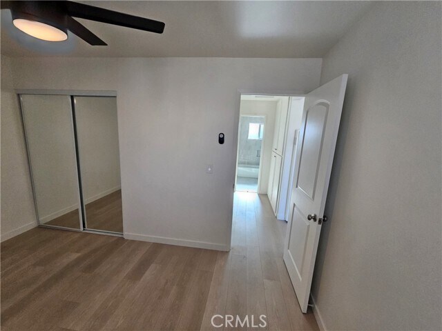 Building Photo - 554 E Hurst St