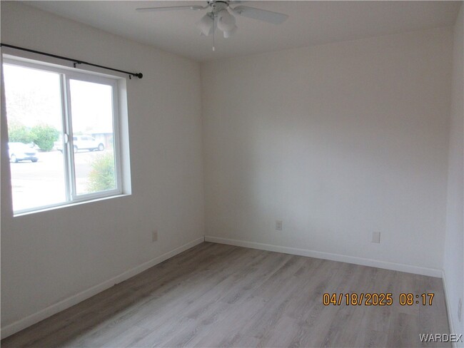 Building Photo - 3546 N Verdugo Rd