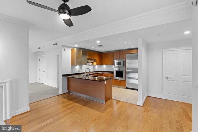 Building Photo - 801 Key Hwy