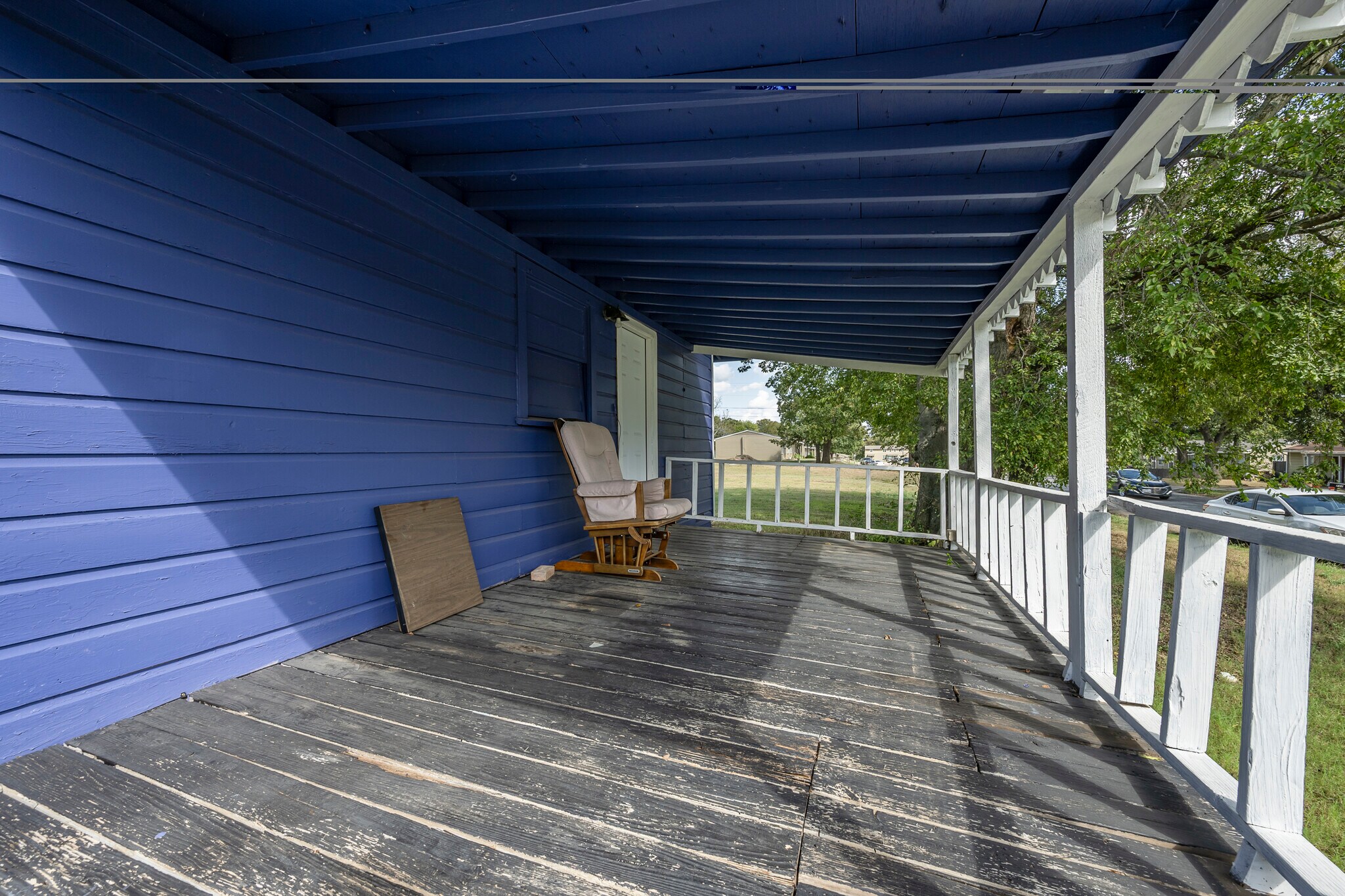 Building Photo - 725 E Morton St