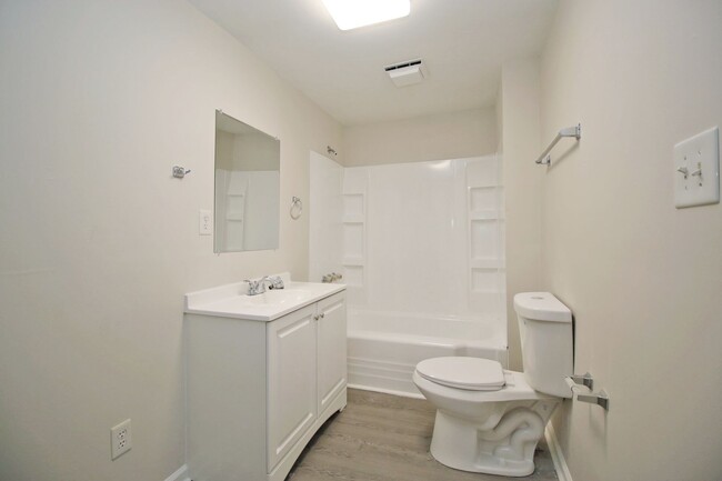 Building Photo - PRE-LEASING for 2025! 3 Bedroom, 2 Bath - ...